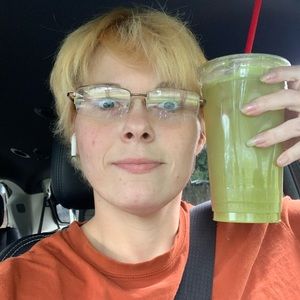 Meet your Posher, Shanshana